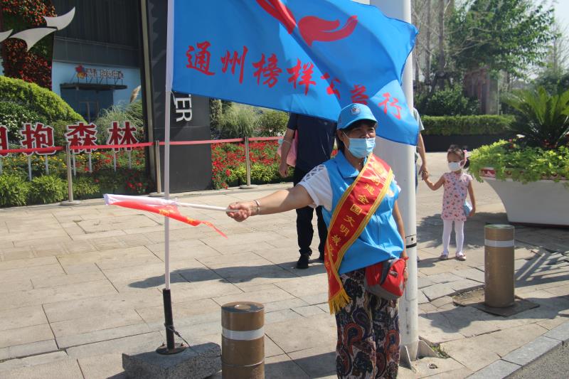 <strong>黄色操人</strong>